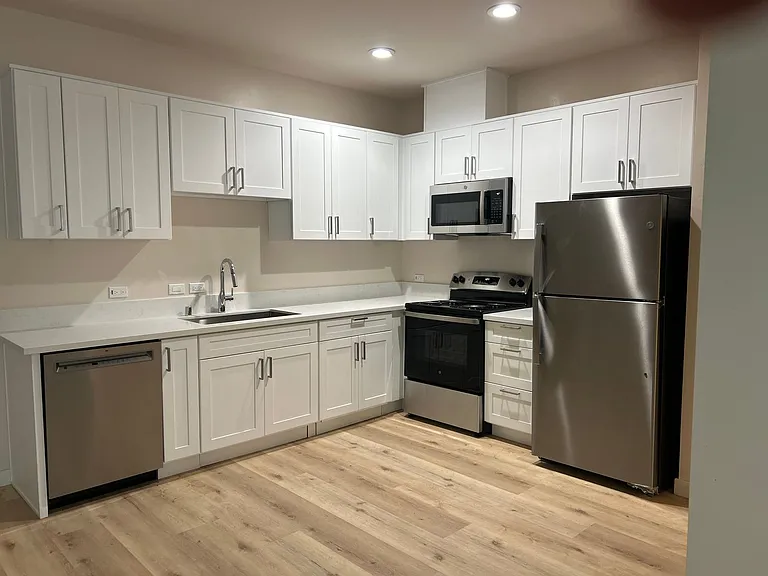 203 Willie James Jones Ave — Photo 4