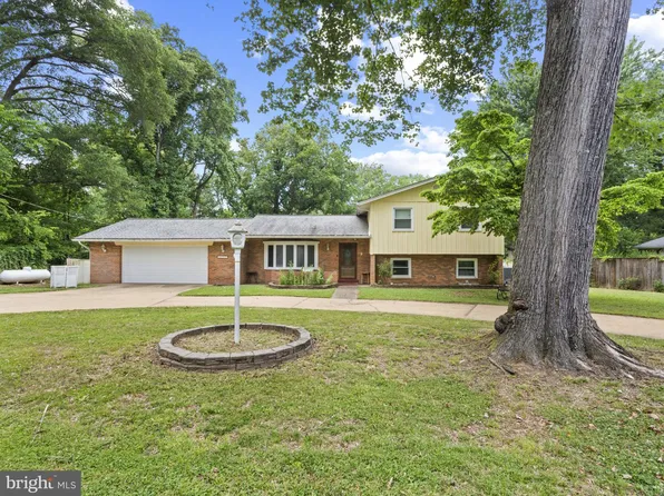 14509 Leonard Calvert Dr, Accokeek, MD 20607