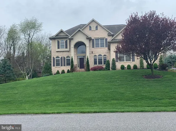 11028 Sani Ln, Hagerstown, MD 21742