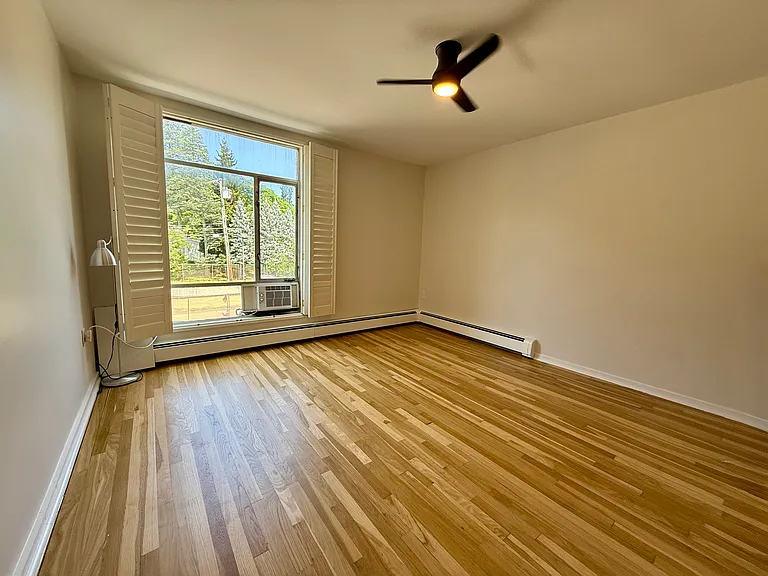 225-227 Coolidge Ave #211 — Photo 10
