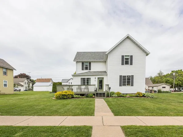 415 North Washington Street, Cuba City, WI 53807