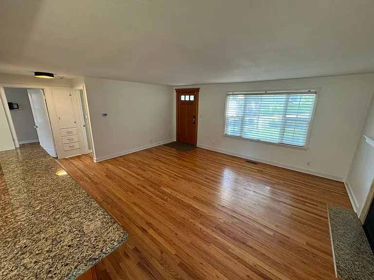 3420 W Bertona St — Photo 10