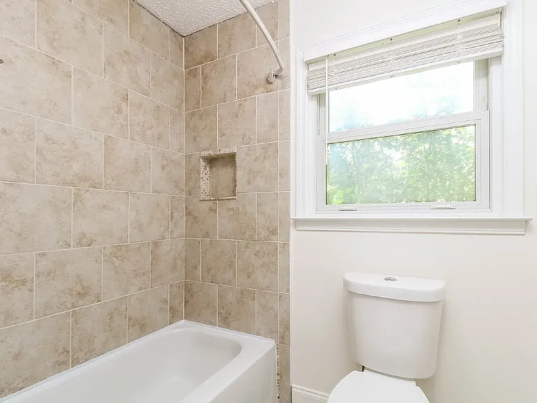 9424 Highgate Rd — Photo 14