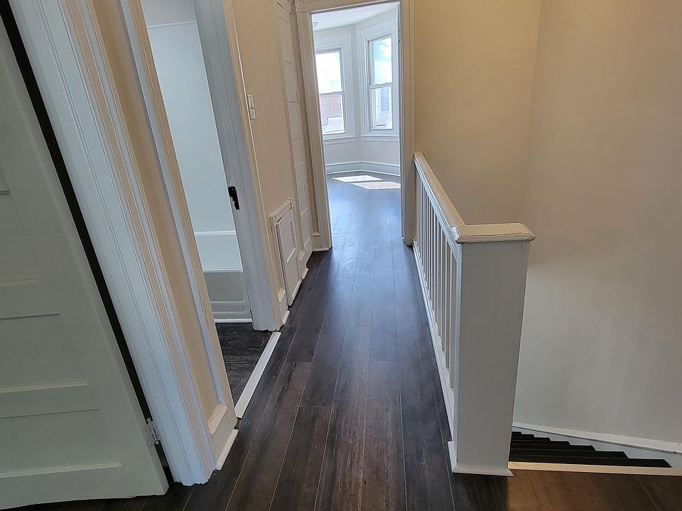 1st image of 10XX S Ithan St