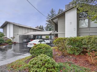 423 99th Ave NE APT 3, Bellevue, WA 98004