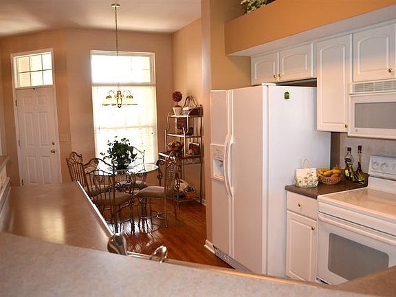 2nd image of 848 Cypresspoint Ct