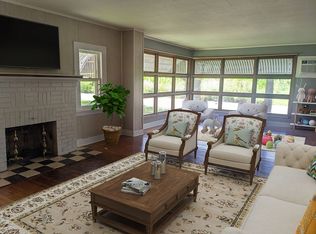 944 S 17th Ave, Freeport, IL 61032