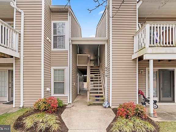 2nd image of 6410 Green Field Rd Unit 1008