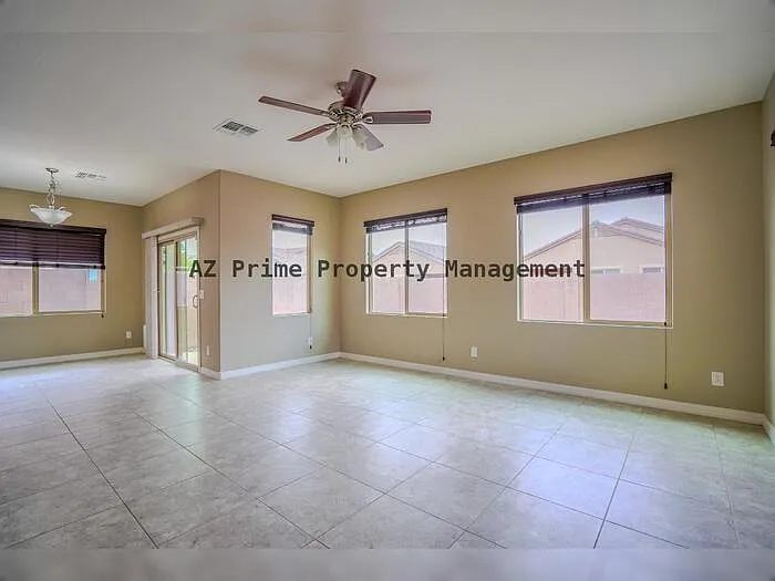 671 E Blossom Rd — Photo 9