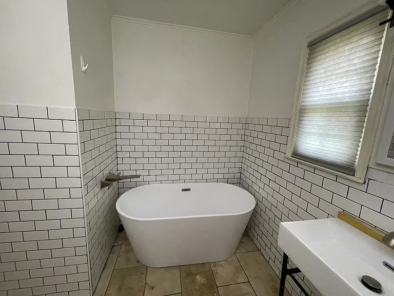 3008 S Cincinnati Ave — Photo 11