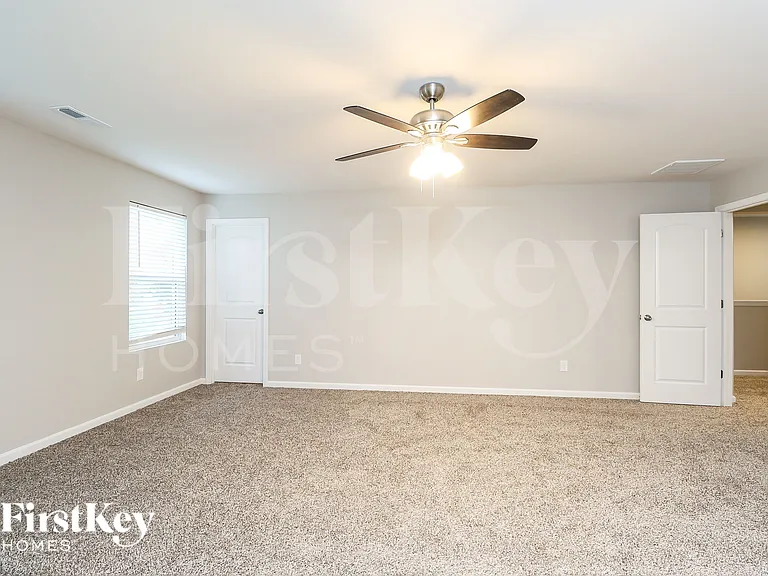 124 Benford Dr — Photo 12