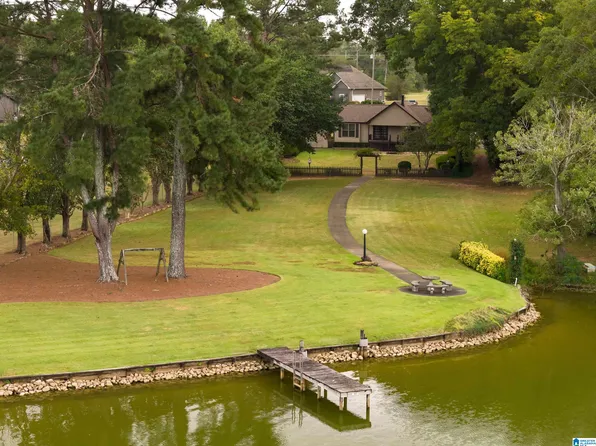 626 Pine Harbor Rd, Pell City, AL 35128