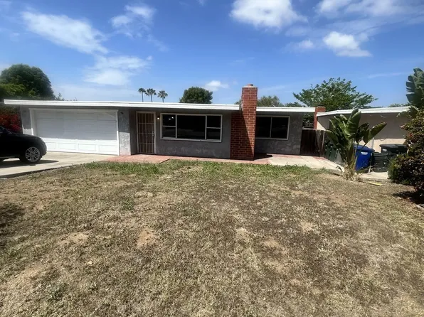 1758 Manor Dr, Vista, CA 92084
