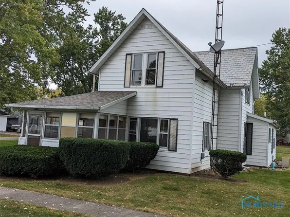 109 Church St, Florida, OH 43545