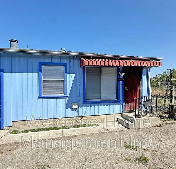 24074 Park St — Photo 1