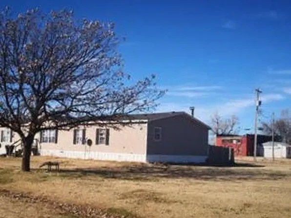 201 4th St, Covington, OK 73730