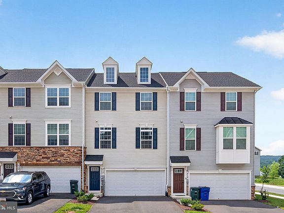 2nd image of 315 Paca Gardens Ln