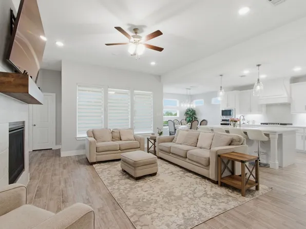 7217 Mantle Ridge Dr, Fort Worth, TX 76179
