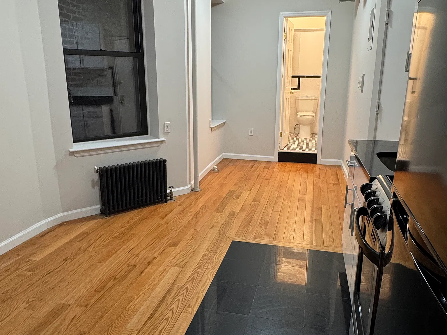 98 Charlton Street — Photo 3