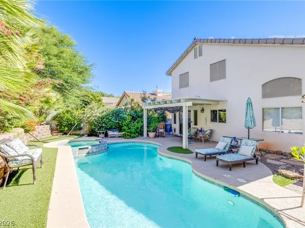 253 Camelback Ridge Ave, Henderson, NV 89012