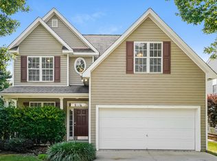 8015 Willowglen Dr, Raleigh, NC 27616