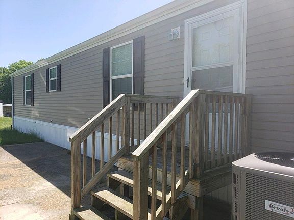 4th image of 35 Terrace Dr
