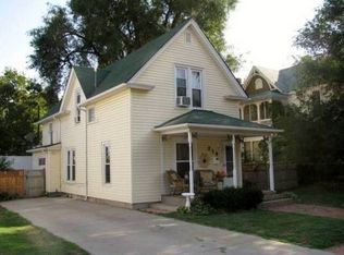 214 W 21st St, Kearney, NE 68845