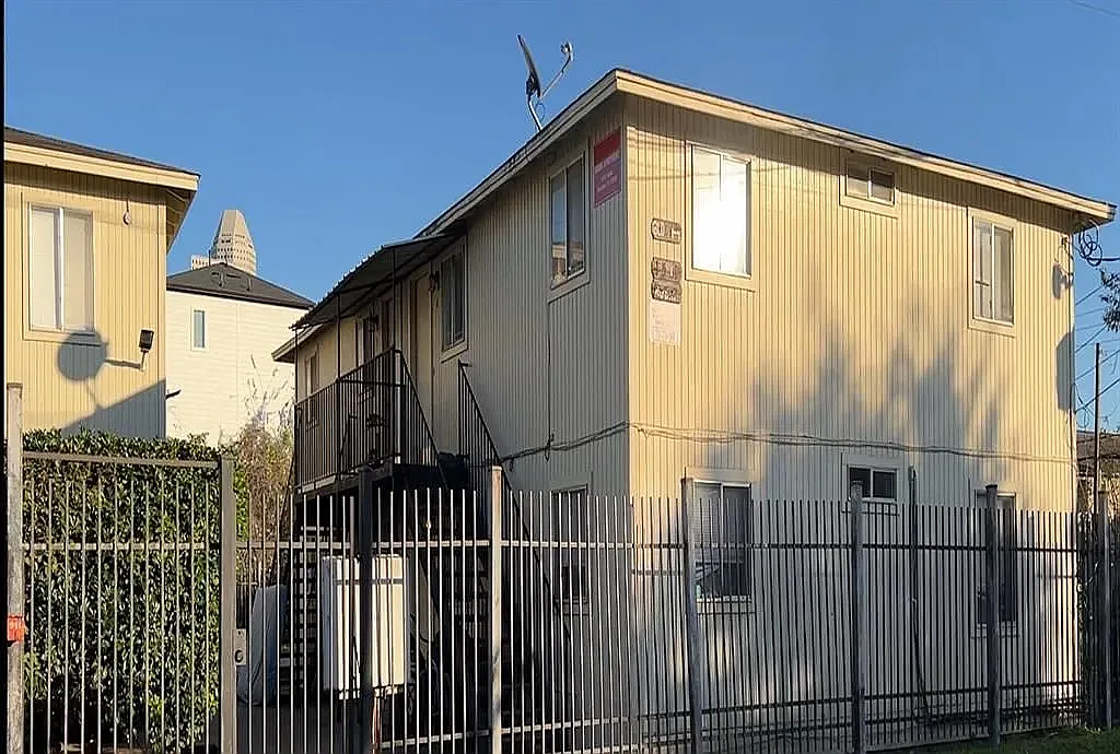 1519 Robin Street — Photo 1