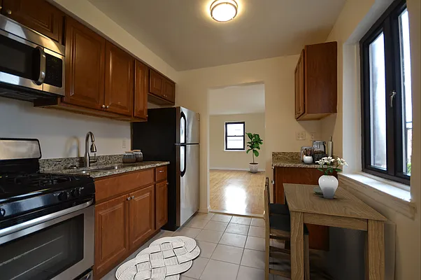 Rented by Silverstein Collection LLC  | media 10