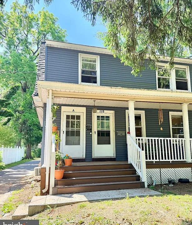 23 Carlton Ave