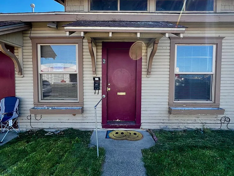 301 S 4th Ave — Photo 2