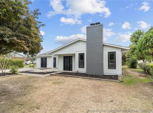 215 Old Farm Rd, Fayetteville, NC 28314