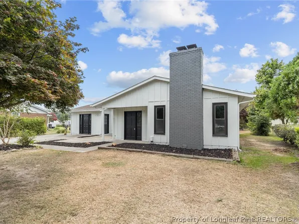 215 Old Farm Rd, Fayetteville, NC 28314