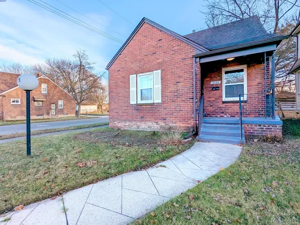 12150 Longview St, Detroit, MI 48213