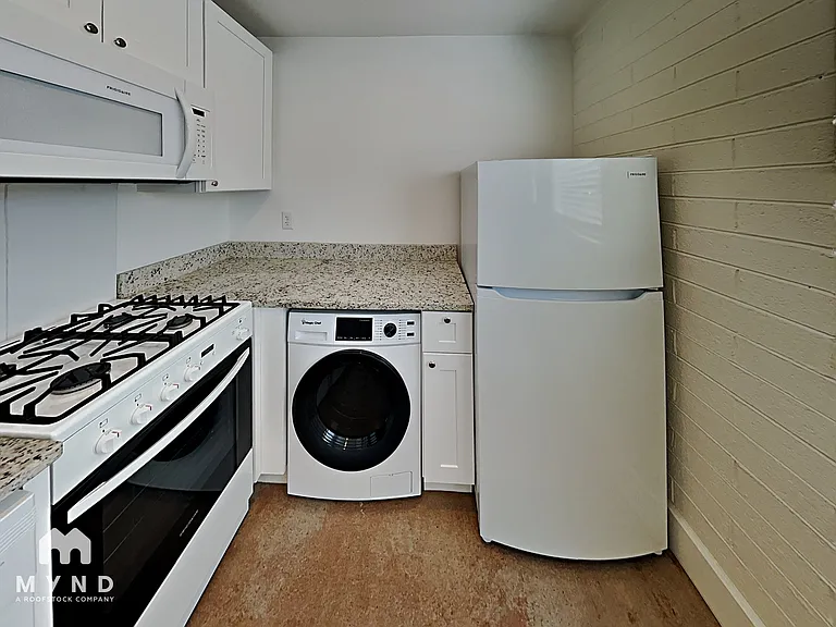 4830 E Willetta St #8 — Photo 5