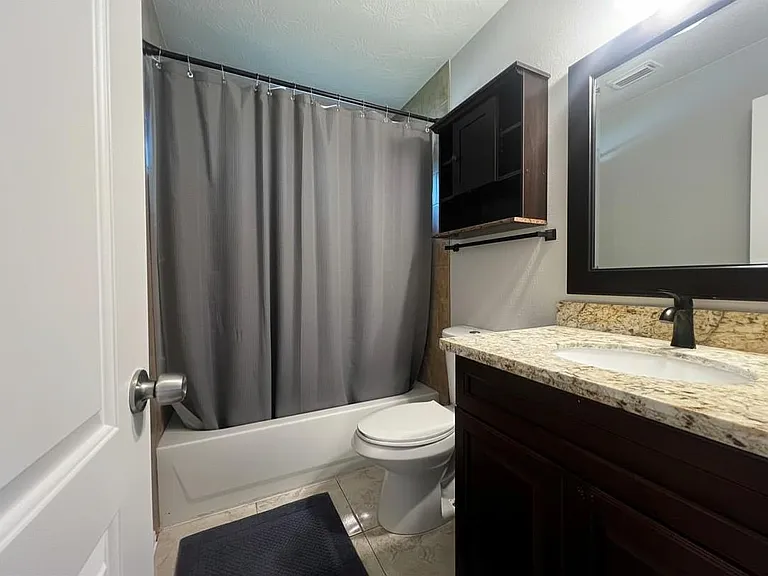 25314 Laurel Green St — Photo 23