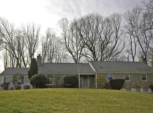 822 Nathan Hale Rd, Berwyn, PA 19312