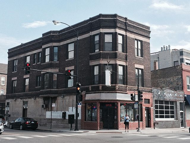 1st image of 2009 N Damen Ave #3R