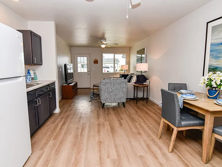 2218 Newton Rd — Photo 25