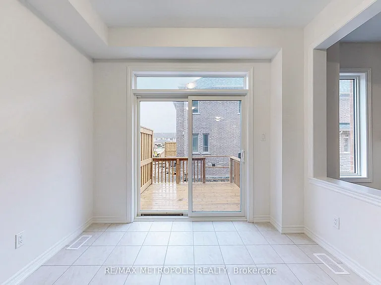 9 Caton Ln — Photo 23