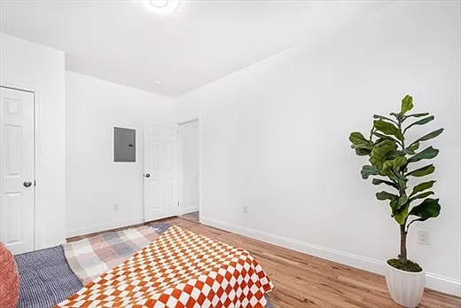 43 Ashford St #8 — Photo 5