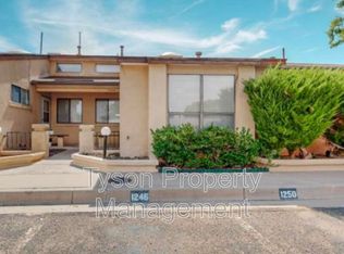 1246 Grande Blvd SE, Rio Rancho, NM 87124