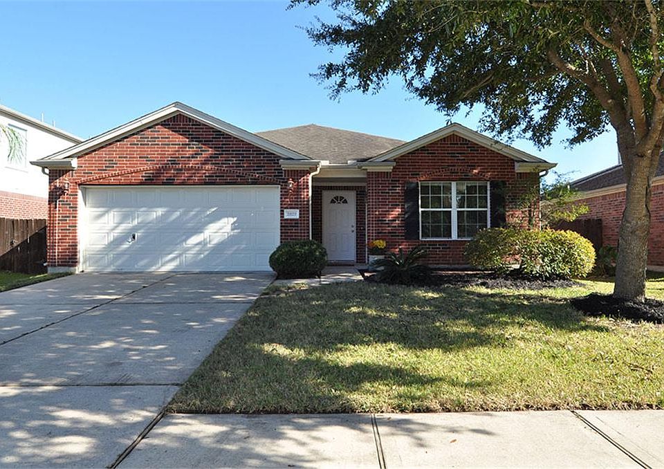 1st image of 2822 Sandberry Dr