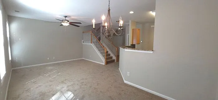 1122 Treymont Ln SW — Photo 2
