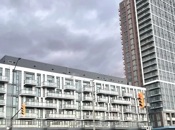 10 Lagerfeld Dr #512, Brampton, ON L7A 5G9