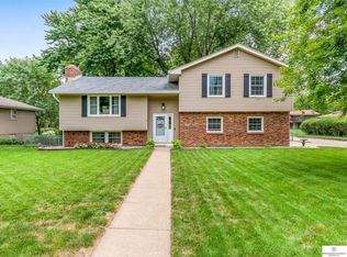 2405 N 99th St, Omaha, NE 68134