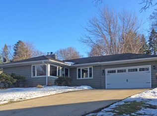 315 Westminster Dr, Waukesha, WI 53186