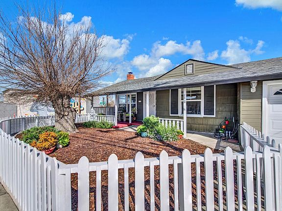 4th image of 2810 Garden Avenue