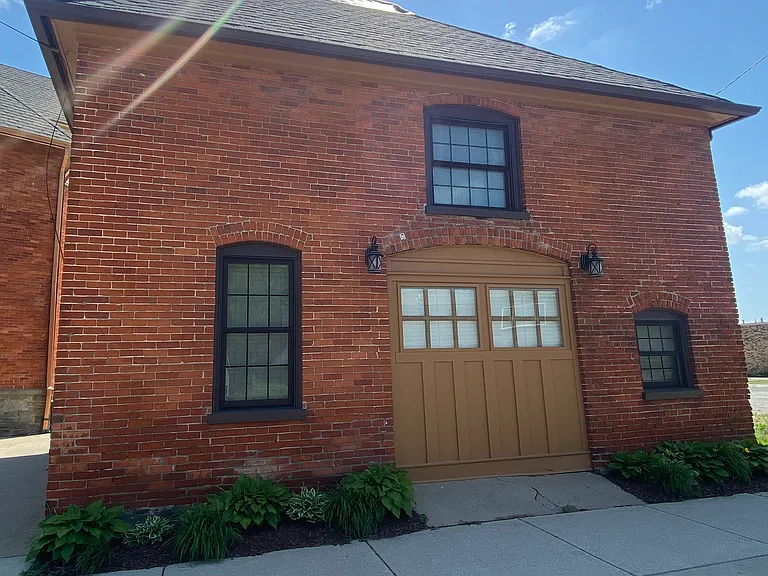 817 Pine Grove Ave #1 — Photo 3