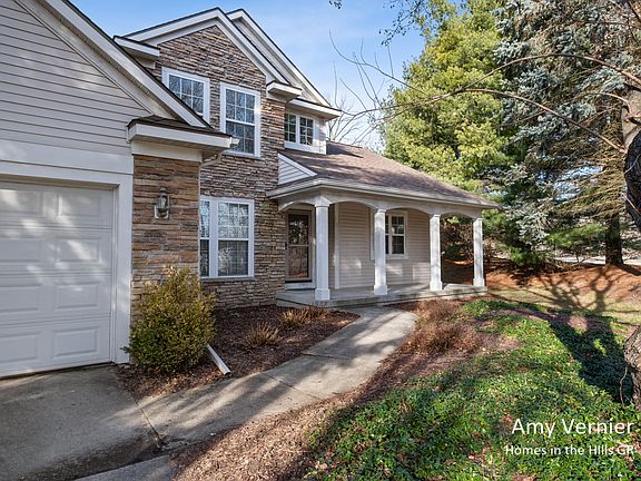 3rd image of 2755 Arbor Chase Dr NE